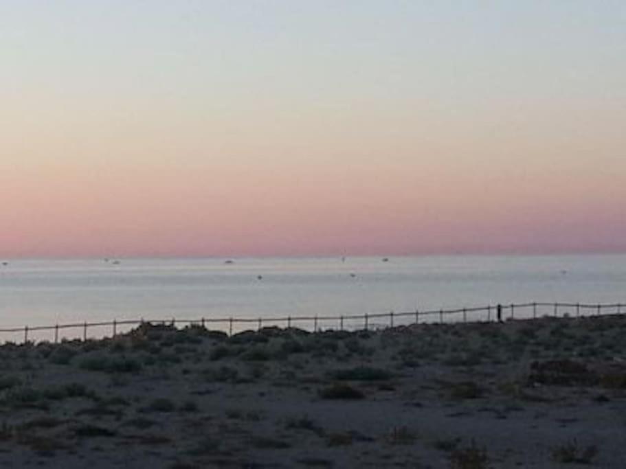 Villa Face A La Mer Sur Le Sable 8 Clim A L'Etage Le Barcares Luaran gambar